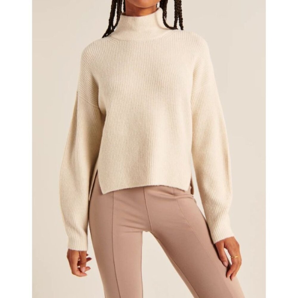 Abercrombie & Fitch Classic Easy Turtleneck Sweater Cream Size XXS (fits XS)